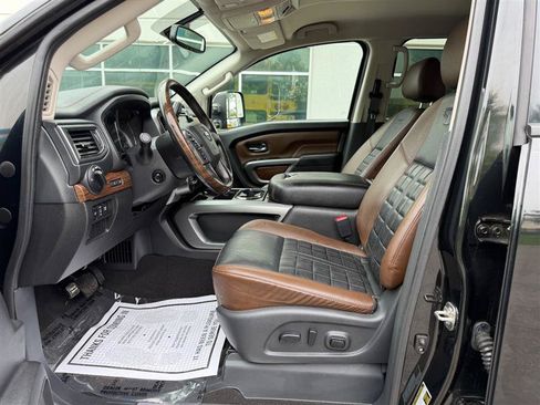 Used 2019 Nissan Titan Platinum Reserve w/ Platinum Utility Package AWD/4WD image 29