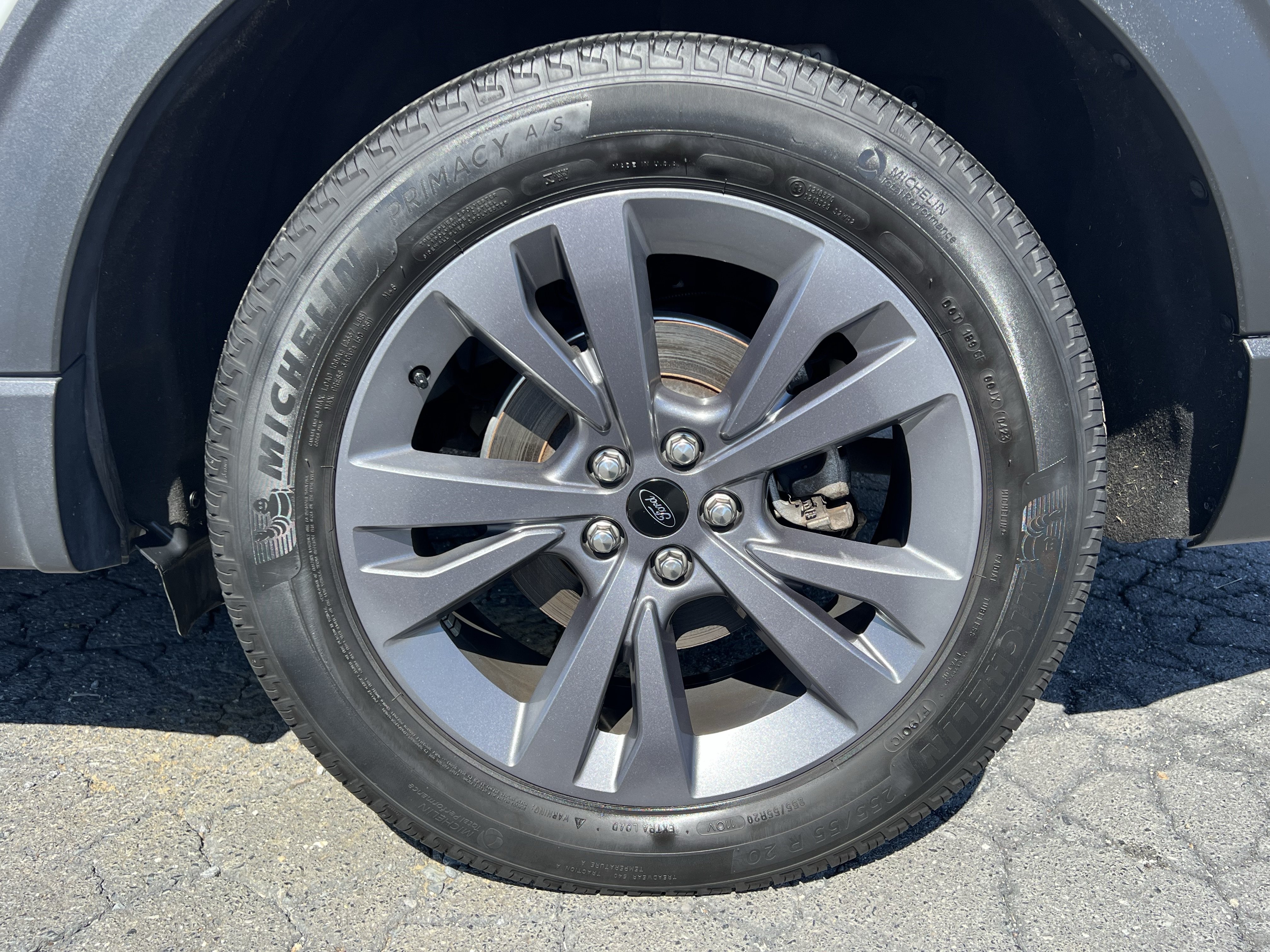 Used 2023 Ford Explorer XLT w/ Equipment Group 202A AWD/4WD image 11