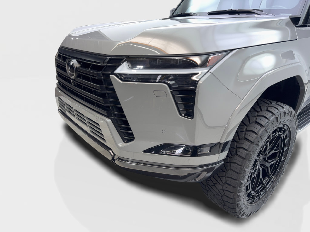 Used 2025 Lexus GX 550 w/ Cold Area Package AWD/4WD image 18