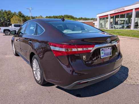 Used 2014 Toyota Avalon Limited FWD image 3