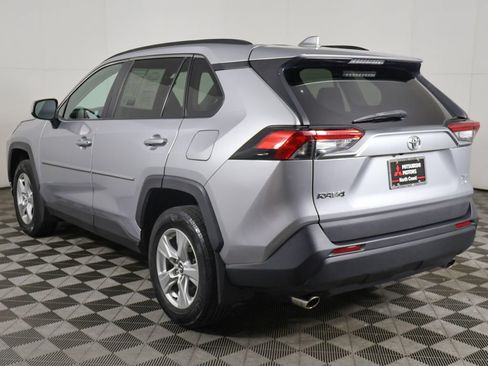 Used 2021 Toyota RAV4 XLE w/ Convenience Package AWD/4WD image 10