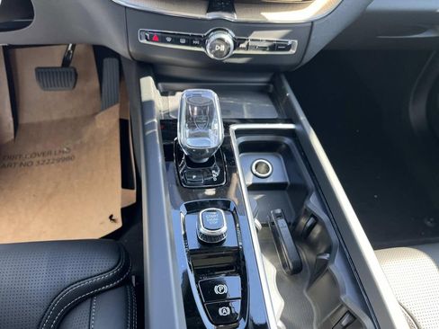 New 2026 Volvo XC60 T8 Ultra w/ Climate Package image 31