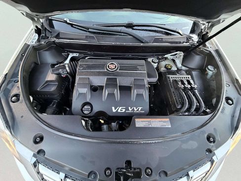 Used 2014 Cadillac SRX Luxury w/ Driver Awareness Package image 31