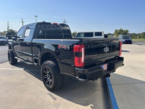 Used 2024 Ford F250 XL w/ STX Appearance Package AWD/4WD image 3