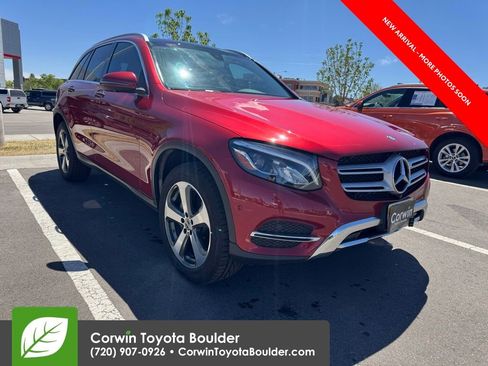 Used 2017 Mercedes-Benz GLC 300 4MATIC image 1