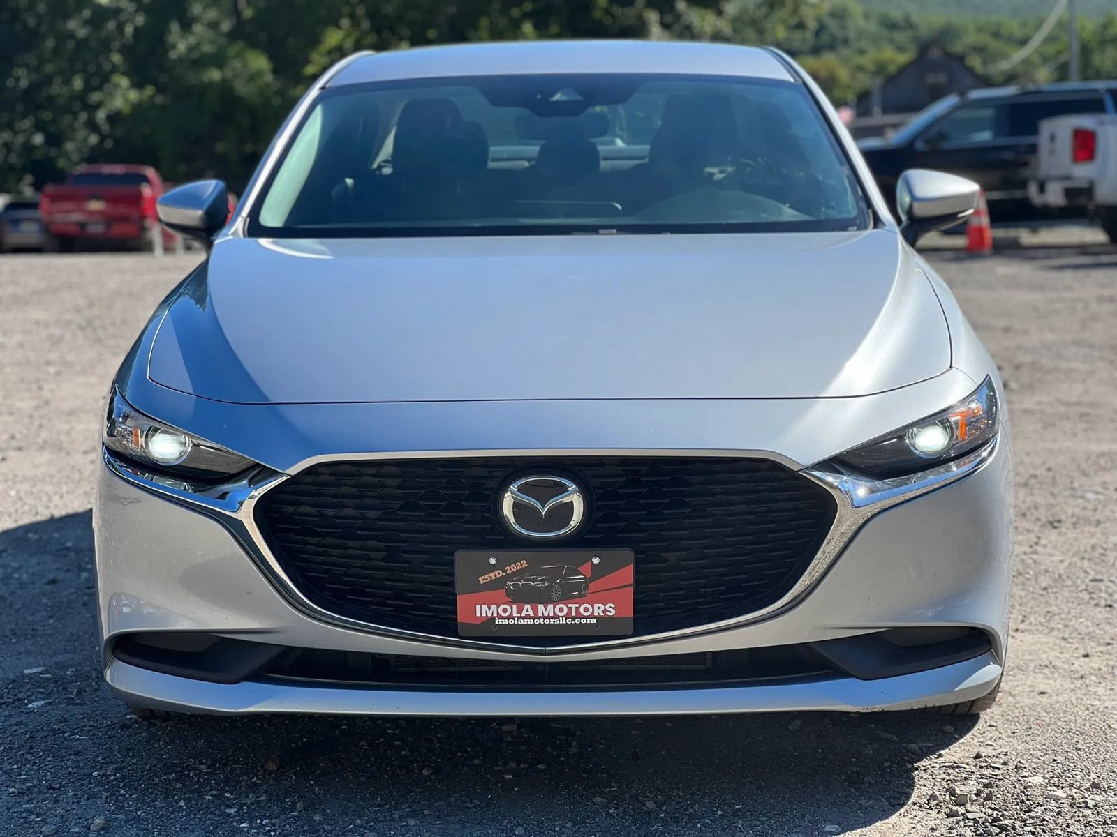 Used 2020 MAZDA MAZDA3 Sedan FWD image 1