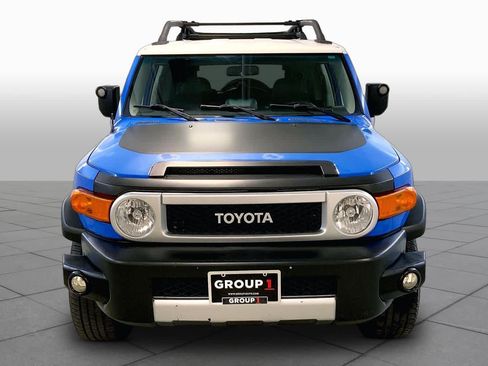 Used 2007 Toyota FJ Cruiser 2WD image 3