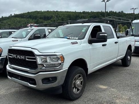 Used 2024 RAM 2500 Tradesman w/ Chrome Appearance Group AWD/4WD image 3