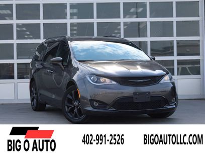 Used 2019 Chrysler Pacifica Touring Plus w/ S Appearance Package
