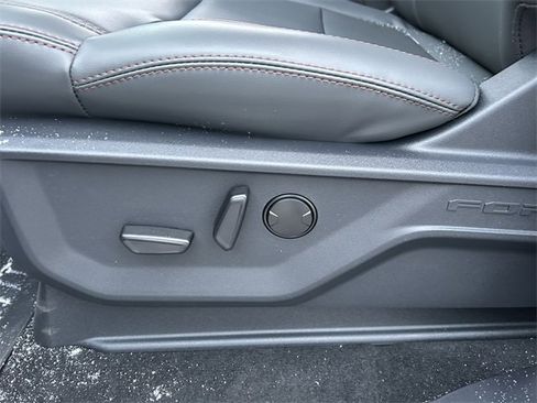 New 2025 Ford Expedition Max Active image 23