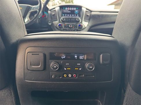 Used 2016 Chevrolet Suburban LTZ image 25