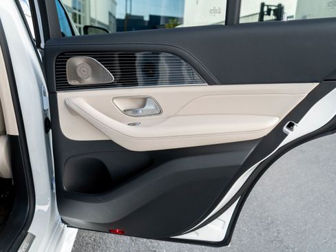 Used 2026 Mercedes-Benz GLE 450e 4MATIC image 38