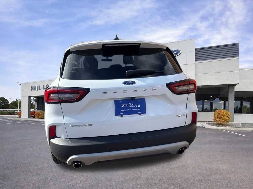 Used 2023 Ford Escape Active AWD/4WD image 6