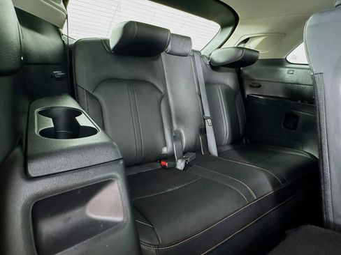 Used 2024 MAZDA CX-90 3.3 Turbo w/ Preferred Plus image 27