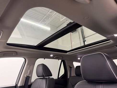 Certified 2025 Honda Pilot Elite image 45