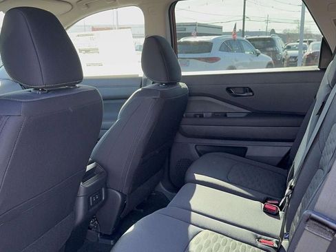 New 2026 Nissan Pathfinder SV image 36