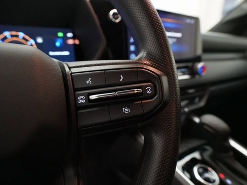 Used 2024 Chevrolet Colorado Trail Boss w/ Advanced Trailering Package image 18