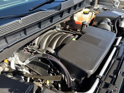 Used 2019 Chevrolet Silverado 1500 LT w/ All-Star Edition image 14