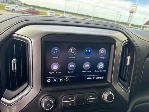 Used 2022 Chevrolet Silverado 1500 LT Trail Boss w/ LPO, Dark Essentials Package AWD/4WD image 24