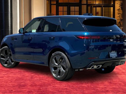 New 2025 Land Rover Range Rover Sport Autobiography image 4
