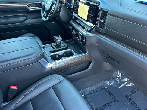 Used 2025 Chevrolet Silverado 1500 RST image 19