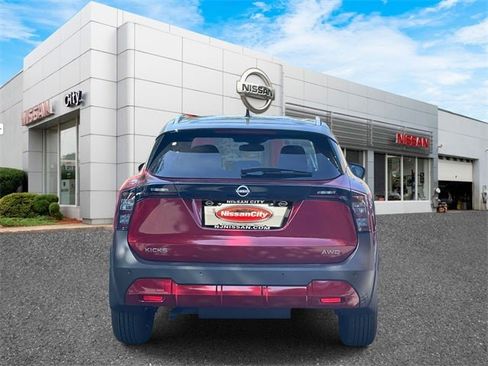 New 2025 Nissan Kicks SV w/ SV Premium Package image 6