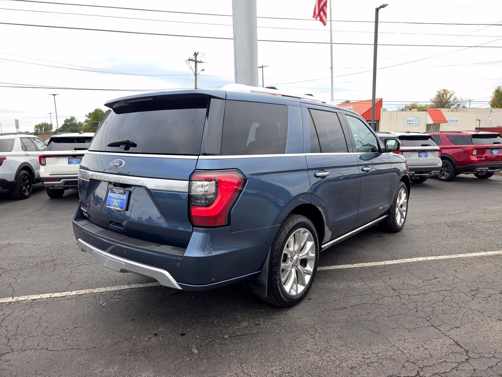 Used 2019 Ford Expedition Platinum AWD/4WD image 5