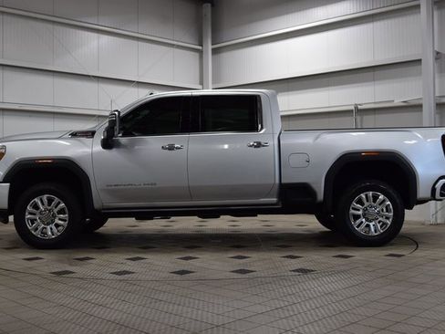 Used 2022 GMC Sierra 3500 Denali w/ Denali Ultimate Package image 4