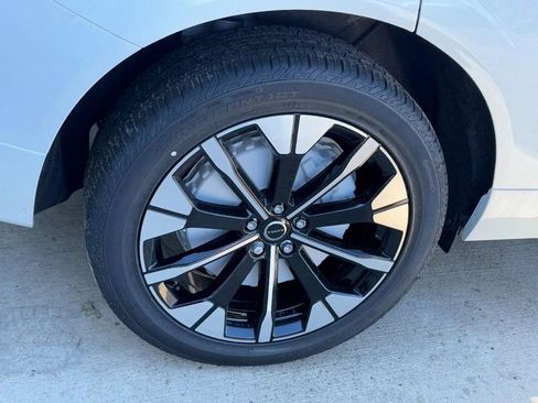 New 2026 Volvo XC60 T8 Plus w/ Protection Package Premier image 4