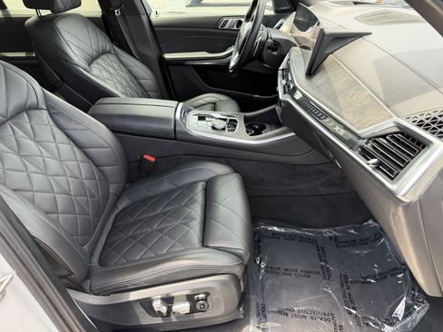 Used 2024 BMW X5 sDrive40i RWD image 16