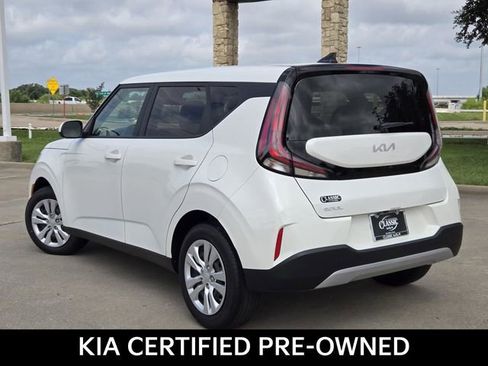 Certified 2024 Kia Soul LX FWD image 4