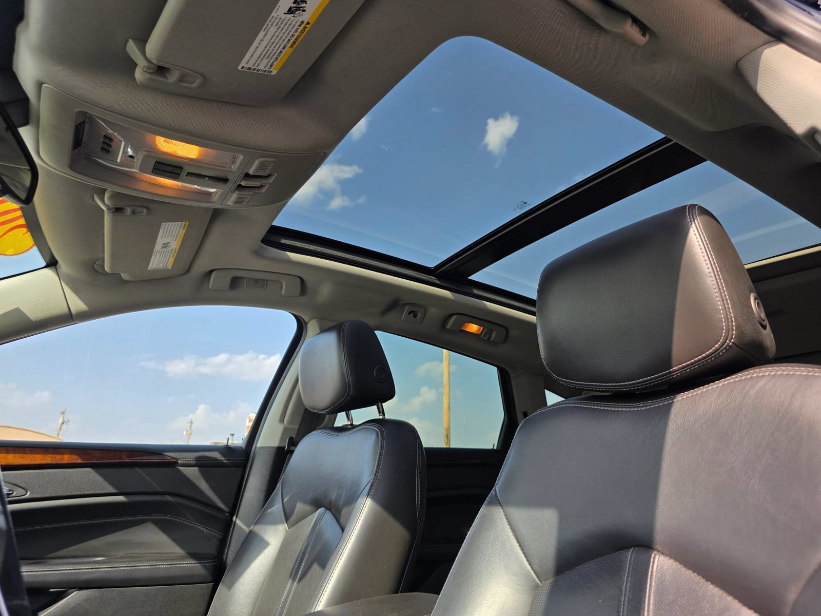 Used 2015 Cadillac SRX Luxury AWD/4WD image 22
