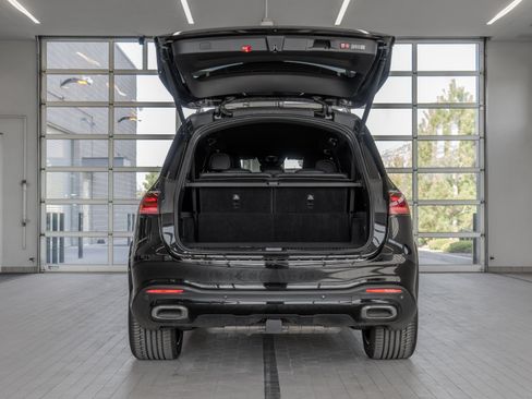 Certified 2025 Mercedes-Benz GLS 450 4MATIC w/ AMG Line Exterior image 16