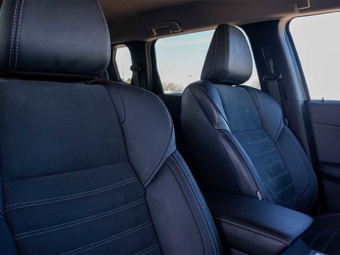 Used 2024 Mitsubishi Outlander SE image 14