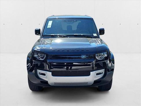 New 2025 Land Rover Defender 110 S image 2