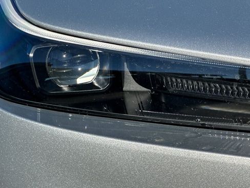 New 2026 Toyota Prius XLE FWD image 28