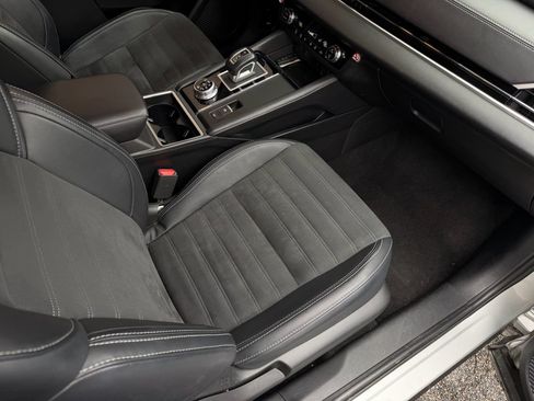 Used 2024 Mitsubishi Outlander SE image 29