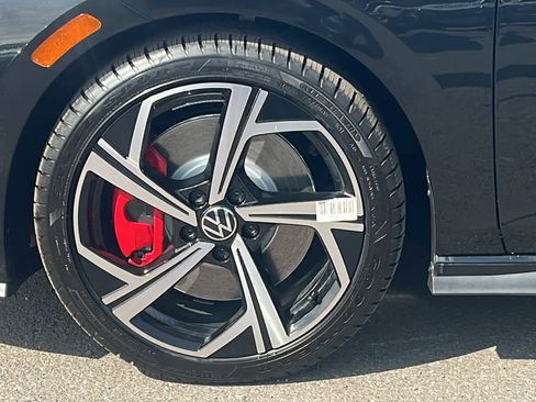 New 2025 Volkswagen GTI SE image 9