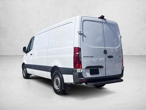 Used 2023 Mercedes-Benz Sprinter 2500 image 8