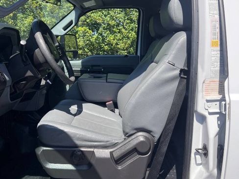 Used 2016 Ford F250 XL w/ Power Equipment Group RWD image 18