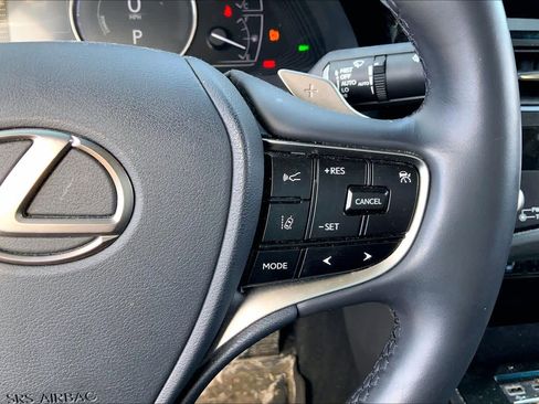 Used 2023 Lexus ES 300h w/ Premium Package image 25