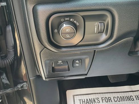 Used 2020 RAM 1500 Big Horn AWD/4WD image 31