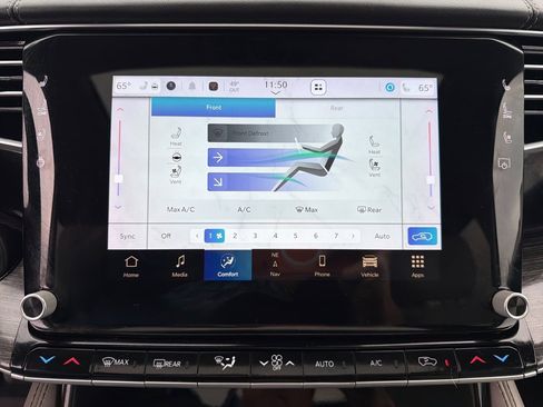 Used 2022 Jeep Wagoneer Series III w/ Premium Group I image 45