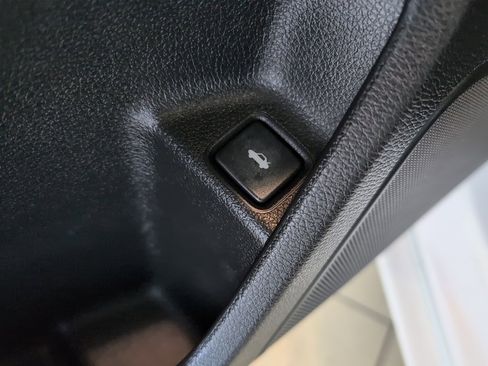 Used 2017 Honda Civic LX-P image 10