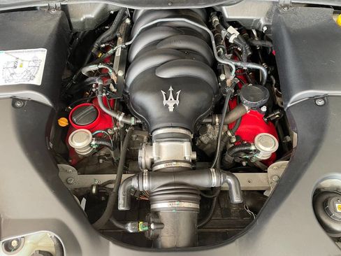 Used 2016 Maserati GranTurismo Sport image 39