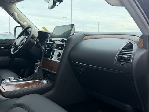 Used 2024 Nissan Armada SL w/ Cargo Package image 25