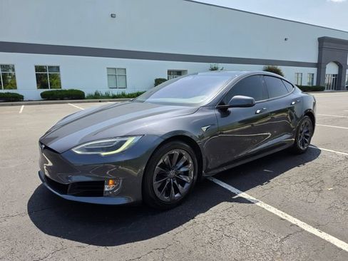 Used 2017 Tesla Model S 75 RWD image 14