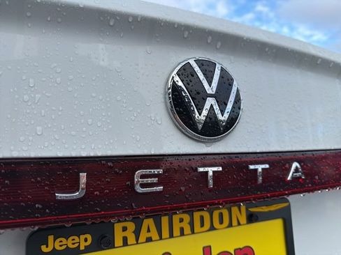 Used 2025 Volkswagen Jetta Sport FWD image 14