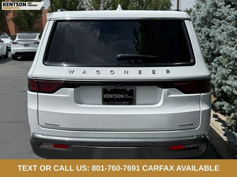 Used 2022 Jeep Wagoneer Series III w/ Rear Seat Video Group 1 AWD/4WD image 7