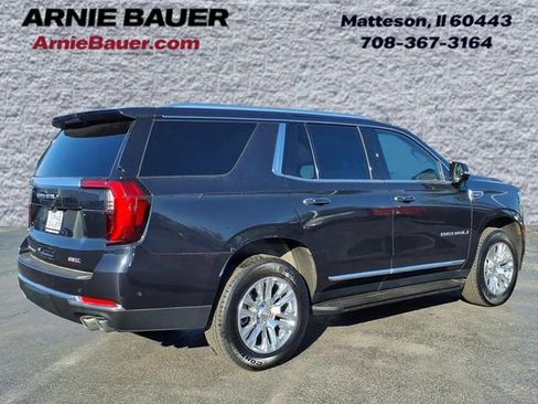 Used 2025 GMC Yukon Denali w/ Advanced Technology Package AWD/4WD image 6